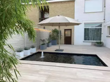 61C05A99-AF0D-425E-9371-B13D0027FF64 - 