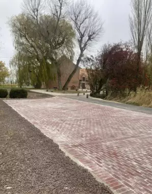 2D701391-0F1E-47D1-A850-6C588937387F - 